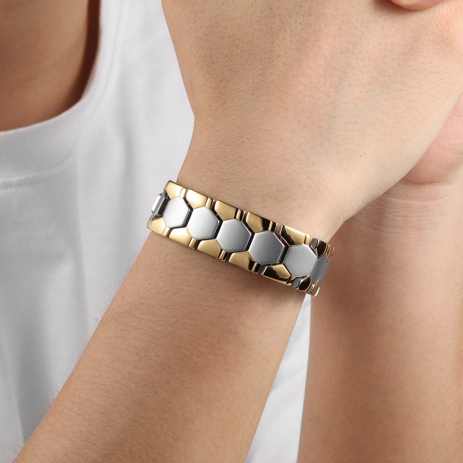 Fashionable Strength Magneitc  - огляд і ціна Health Wellness Bracelet